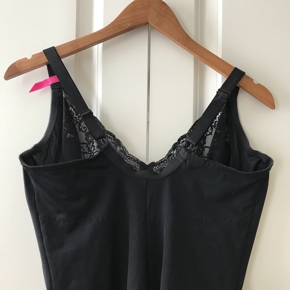 NWOT - Black Underwire Lace Bodysuit - Picture 5 of 8